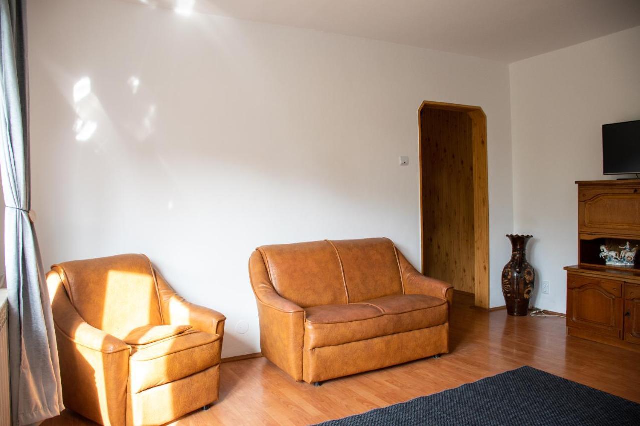 Family-Friendly Apartment Oradea Exteriér fotografie