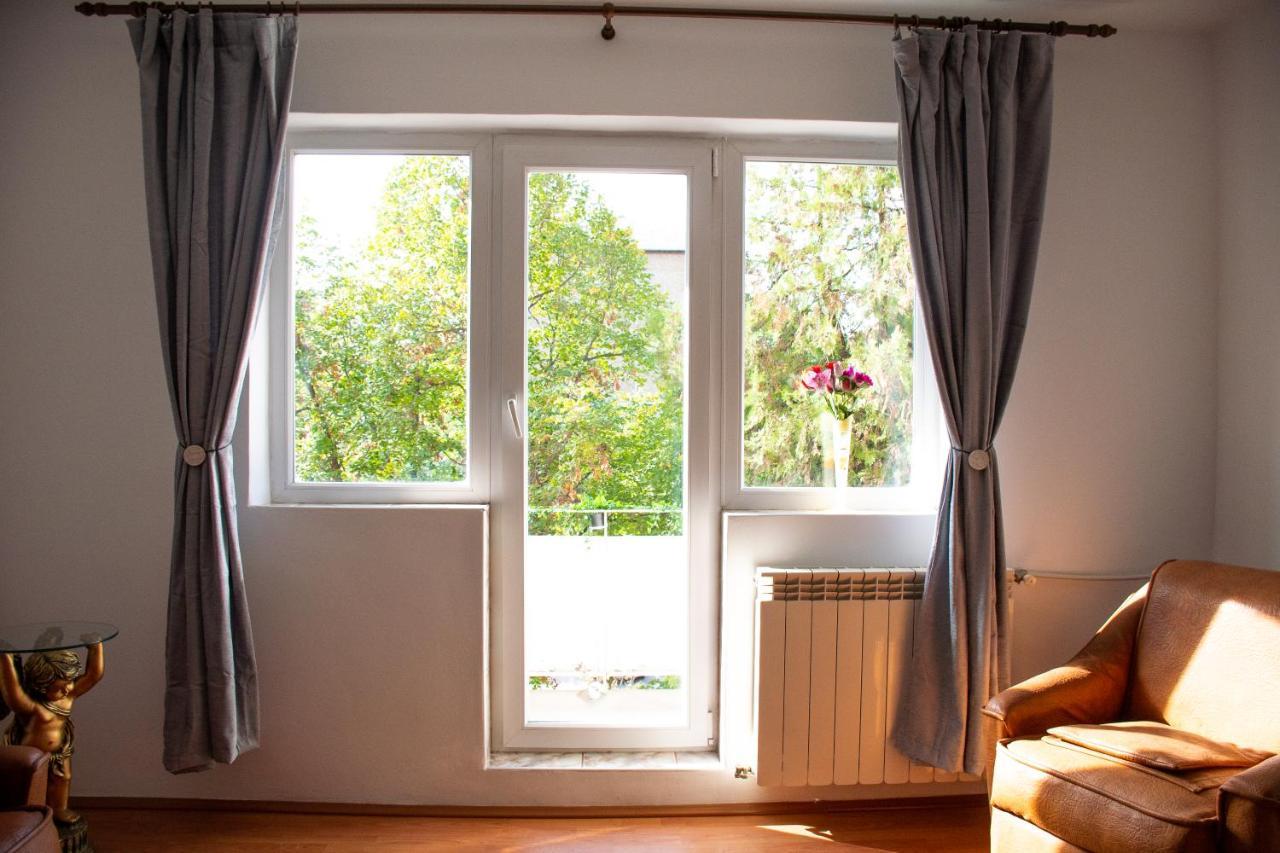 Family-Friendly Apartment Oradea Exteriér fotografie